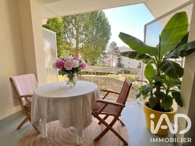 Appartement à Versailles (78000)