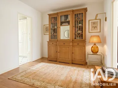 Appartement à Versailles (78000)