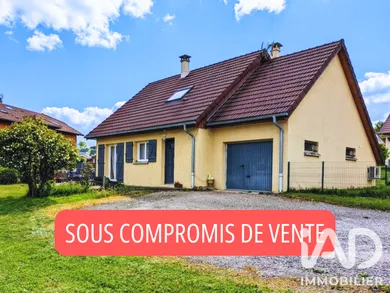 Traditional house in Orchamps-Vennes (25390)