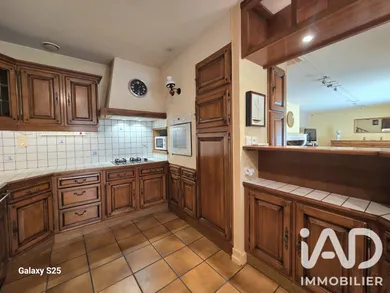 House in Neuville-de-Poitou (86170)