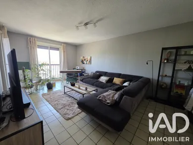Apartment in Saint-Estève (66240)