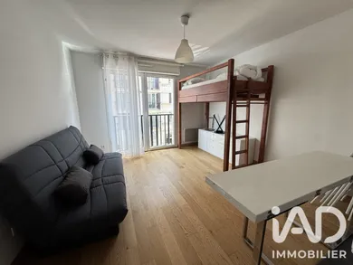 Apartment in Paris (75019)