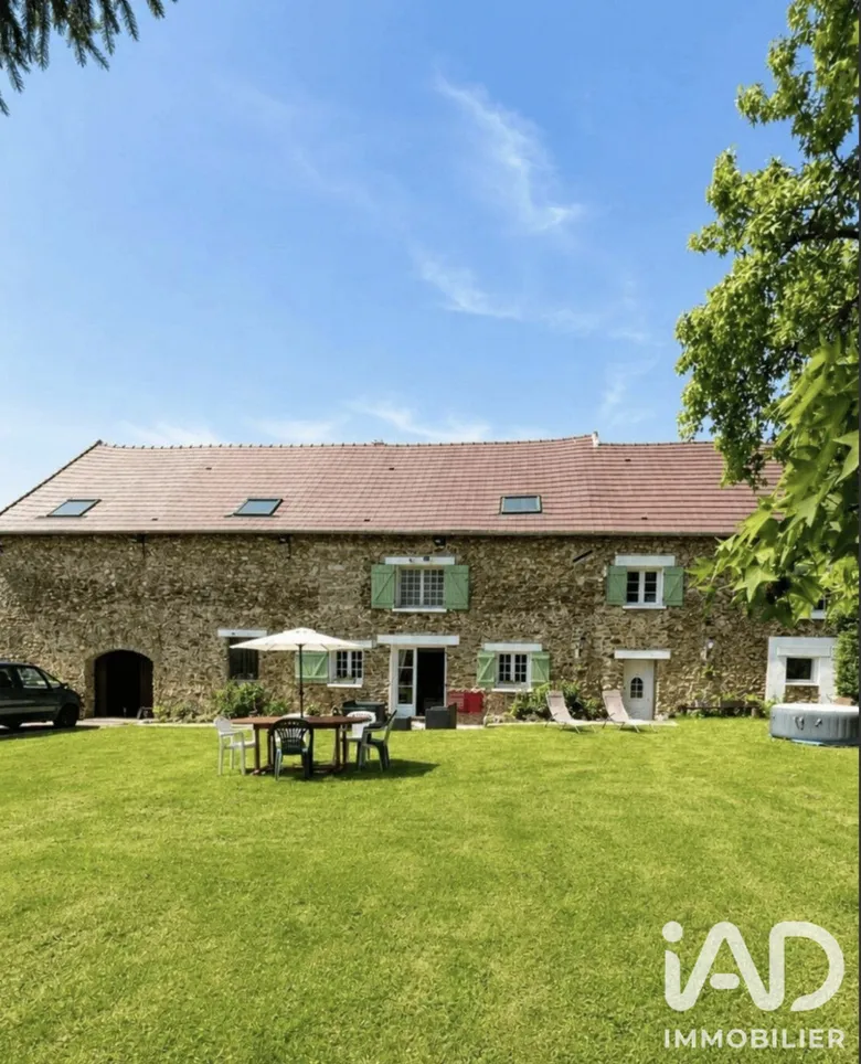 Maison 5 pièces 194 m² · à Rebais · 194 m² · 369 000 €