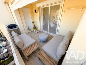 Apartment in Bandol (83150)