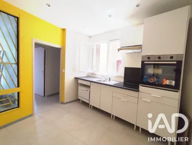 Apartment in Aveze (30120)