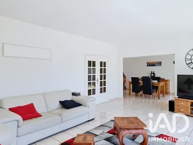 Maison à Villeneuve-le-Roi (94290)