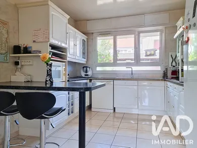 House in Villeneuve-le-Roi (94290)