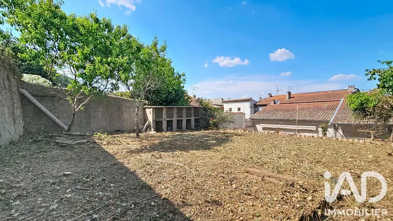 Maison 6 pièces 137 m² · à Serrières · 137 m² · 150 000 €