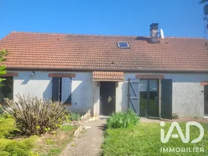 Maison traditionnelle à Puiseaux (45390)