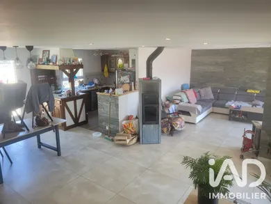Maison traditionnelle à Puiseaux (45390)