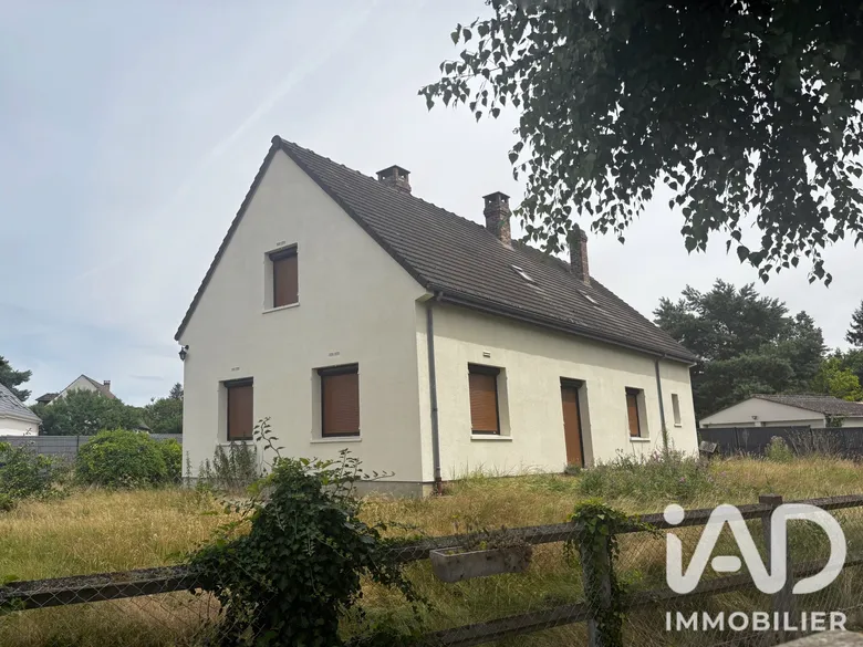 Maison 6 pièces 141 m² · à Saint-Sauveur · 141 m² · 270 000 €