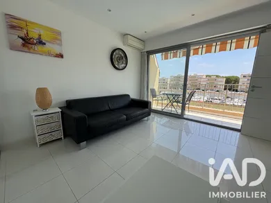 Apartment in Mandelieu-la-Napoule (06210)