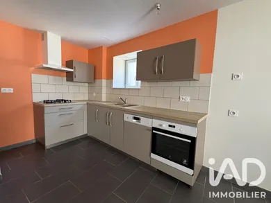 Maison à Neuvy-Bouin (79130)
