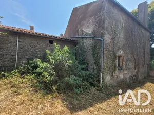 Village house in Azay-sur-Thouet (79130)