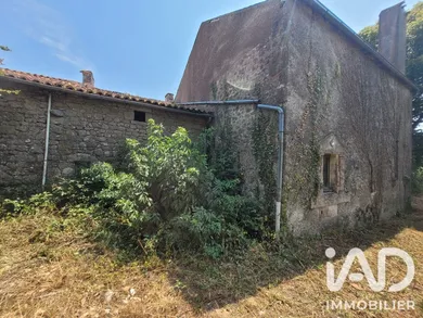 Maison de village à Azay-sur-Thouet (79130)