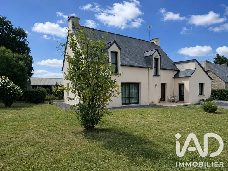 Maison 6 pièces 153 m² · à Coësmes · 153 m² · 305 500 €