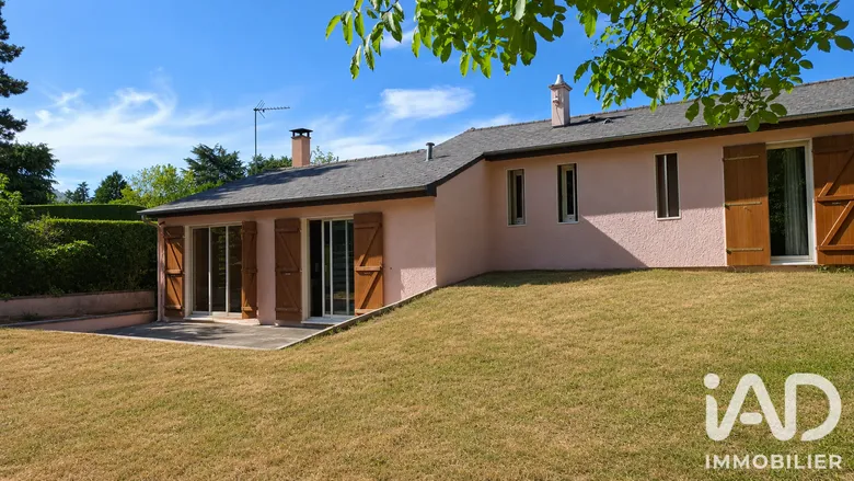Maison 5 pièces 105 m² · à Saint-Sébastien-de-Morsent · 105 m² · 174 000 €