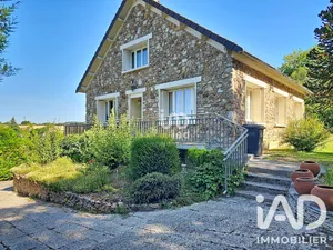 House in Guerville (78930)