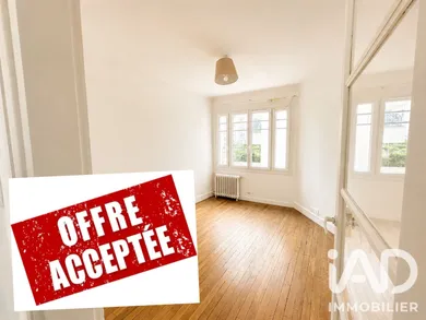 Studio à Courbevoie (92400)