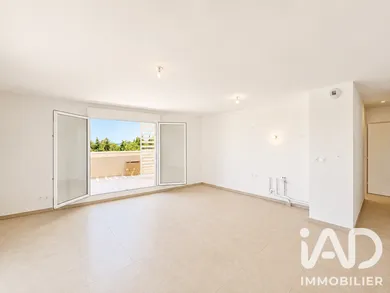 Apartment in Monteux (84170)