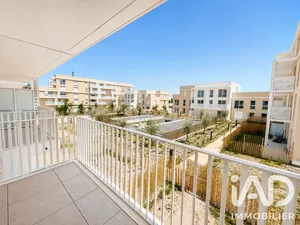 Apartment in Monteux (84170)