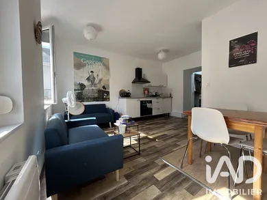 Immeuble à Saint-Quentin (02100)