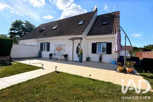 House in Cherisy (28500)