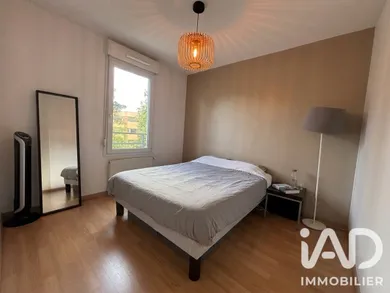 Apartment in Villeurbanne (69100)