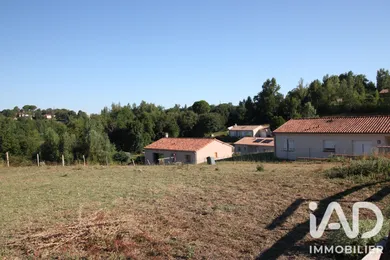 Terrain à Monclar-de-Quercy (82230)