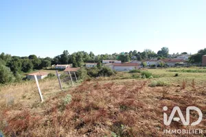 Terrain à bâtir à Monclar-de-Quercy (82230)
