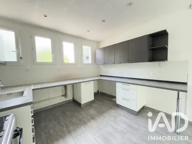 Appartement à La Rochette (77000)