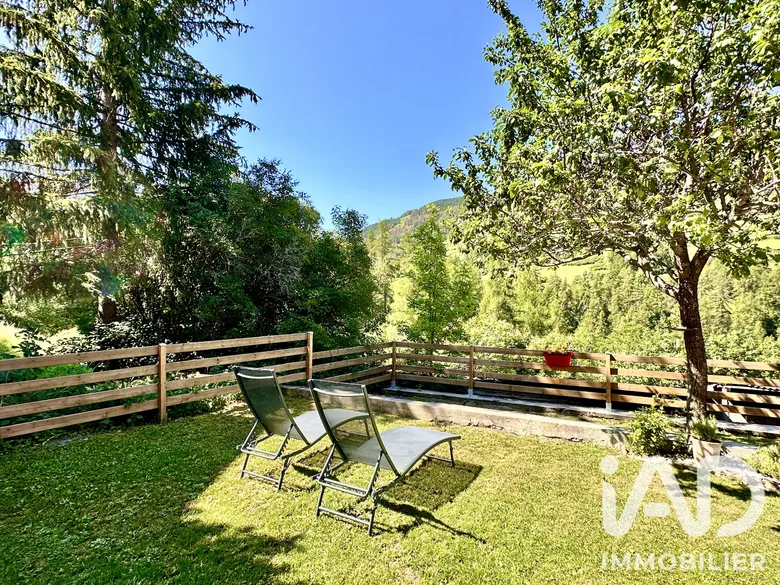 Maison 6 pièces 137 m² · à Vars · 137,4 m² · 490 000 €