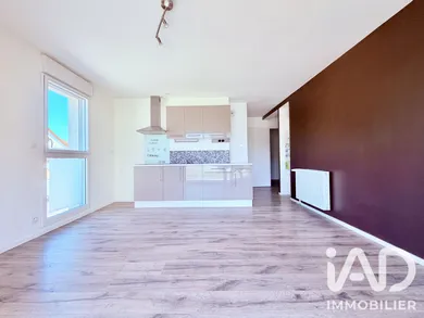 Apartment in Bruz (35170)