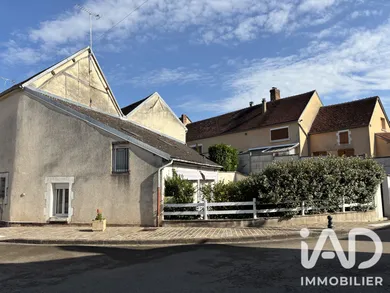 Village house in Villefargeau (89240)