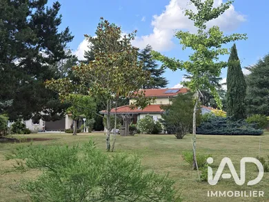 Architectural house in Ponlat-Taillebourg (31210)