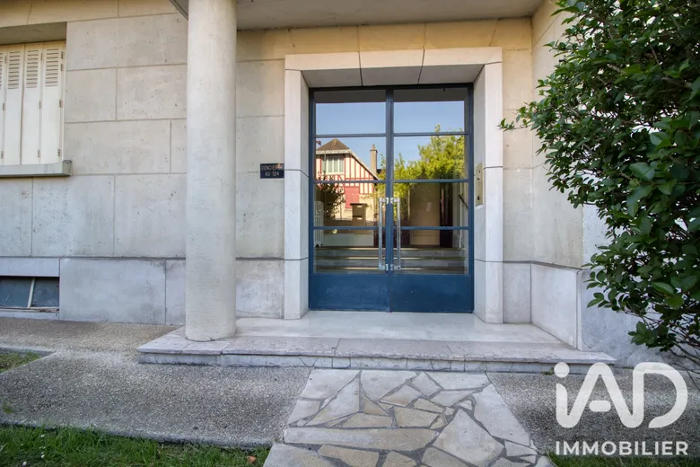Appartement 2 pièces 48 m² · à Suresnes · 48 m² · 280 000 €