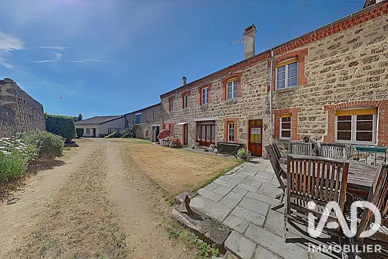 Maison 4 pièces 80 m² · à Usson-en-Forez · 80,1 m² · 89 000 €