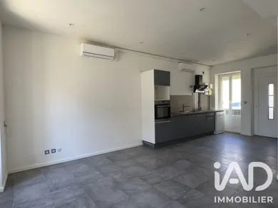 Townhouse in Brienon-sur-Armançon (89210)