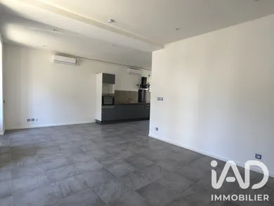 Townhouse in Brienon-sur-Armançon (89210)