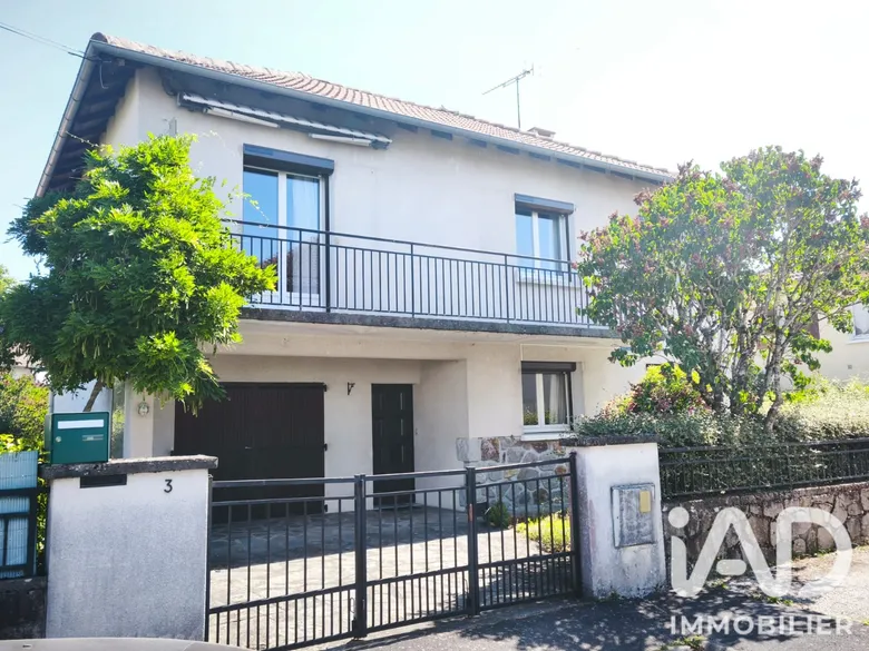 Maison 5 pièces 100 m² · à Aurillac · 100 m² · 158 500 €