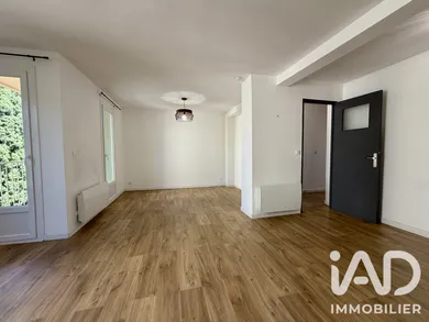 Apartment in Brignoles (83170)