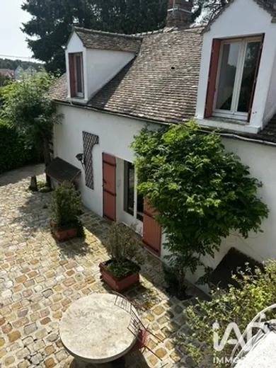Maison à Villeneuve-les-Bordes (77154)
