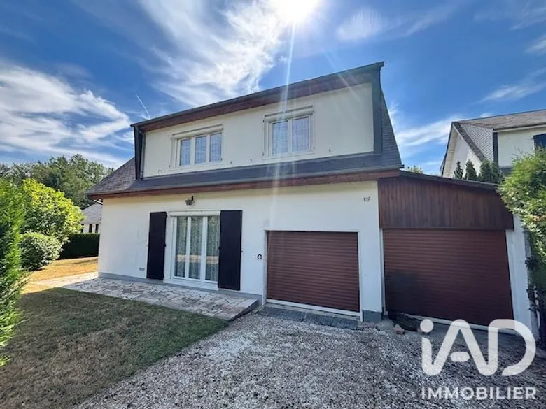 Maison 5 pièces 103 m² · à Bullion · 102,5 m² · 290 000 €