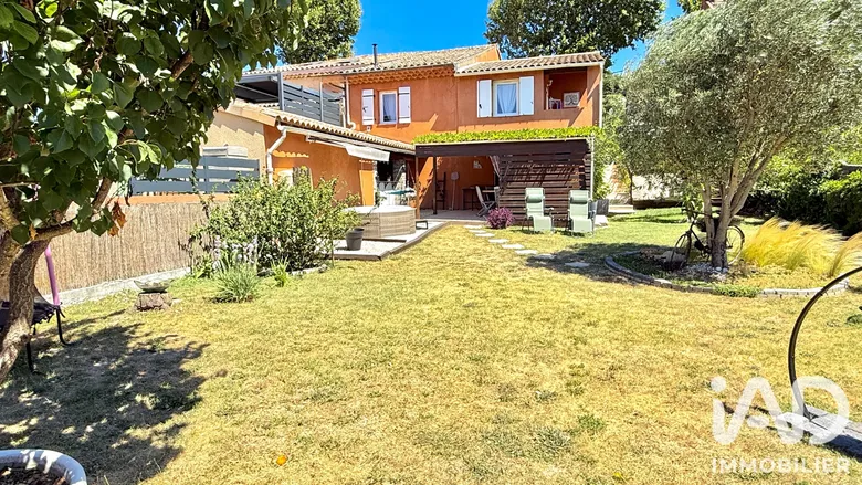 Maison 7 pièces 126 m² · à La Coucourde · 126 m² · 235 000 €