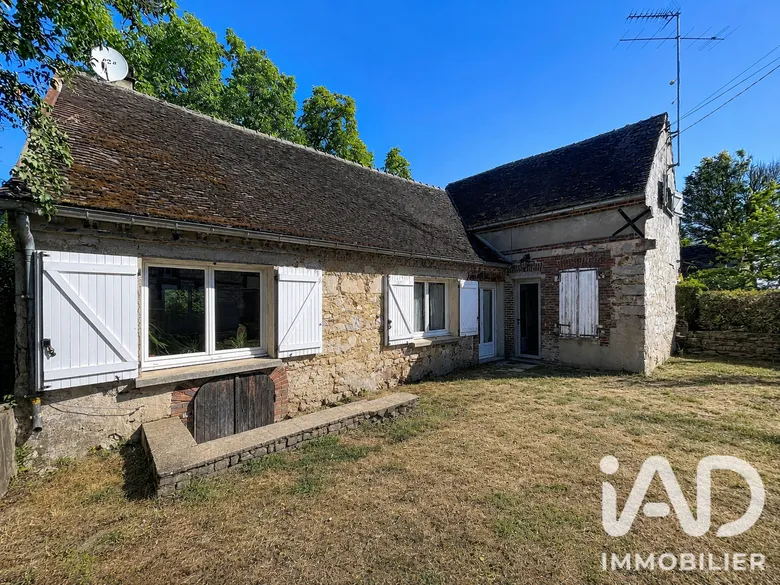 Maison 5 pièces 118 m² · à Lailly · 117,8 m² · 139 500 €