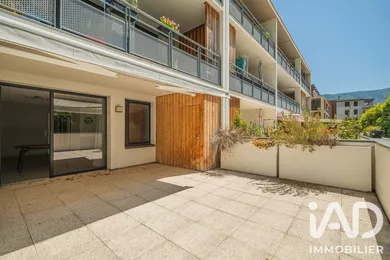 Appartement à VIF (38450)