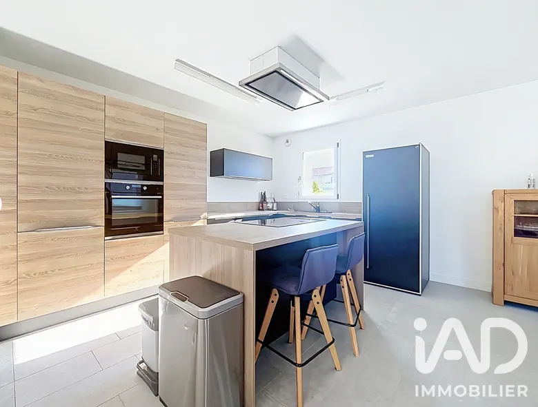 Maison 5 pièces 126 m² · à Allonzier-la-Caille · 125,8 m² · 670 000 €