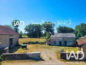 Maison de campagne à Mazirat (03420)
