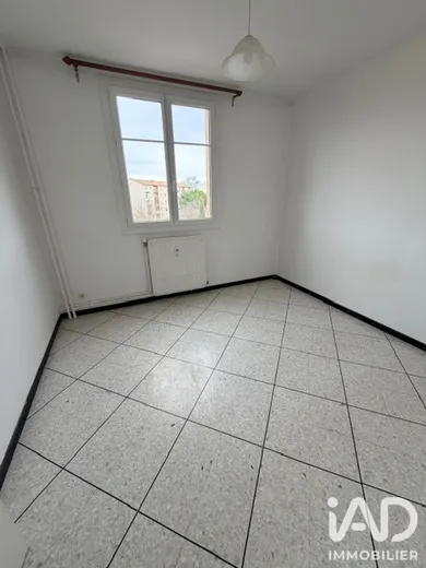 Apartment in Nîmes (30000)