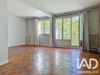 Appartement à Épinay-sur-Seine (93800)